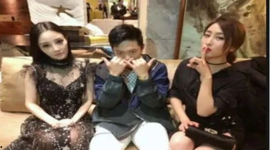 车震大赛：网友原创吃瓜爆料视频